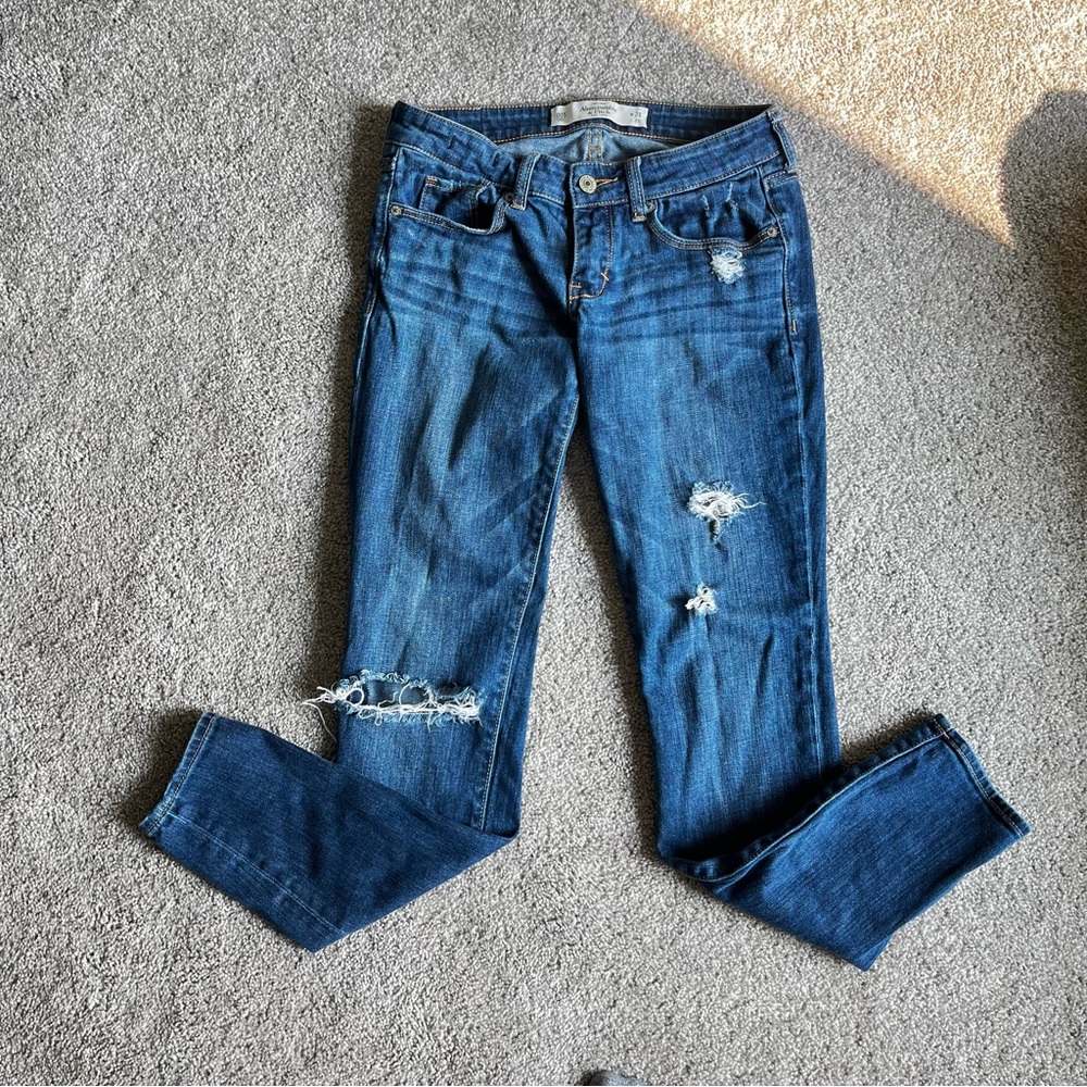 Abercrombie and fitch dark skinny jeans sized 00 short